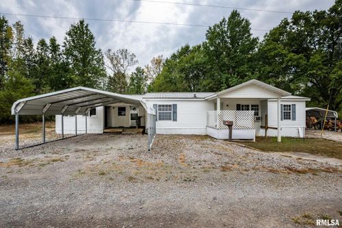 370 Dove Ln, Elkville, IL, 62932-2456 | Card Image