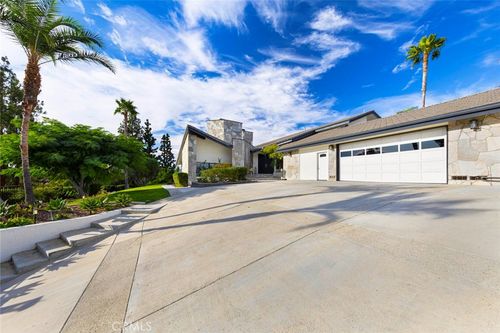 220 S Owens Dr, Anaheim, CA, 92808 | Card Image