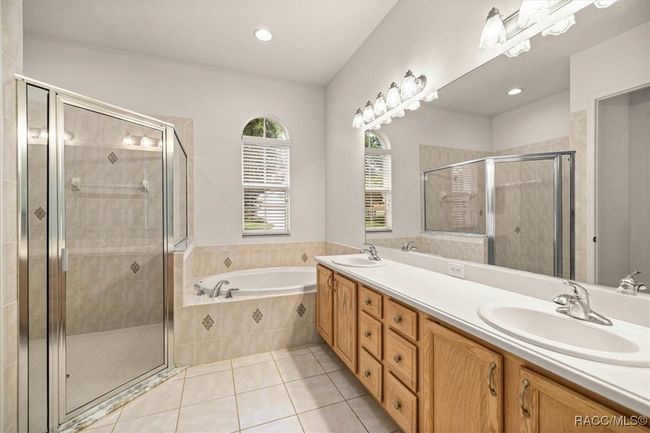 Primary Suite Bath | Image 29