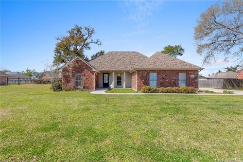 4620 Brooklyn Dr, Sulphur, LA, 70665-9305 | Card Image
