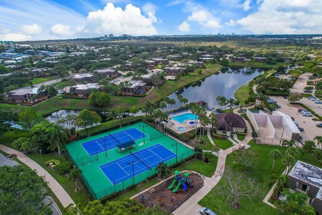 1206 12 Th Ct, Condo with 2 bedrooms, 3 bathrooms and null parking in Jupiter FL | Image 24