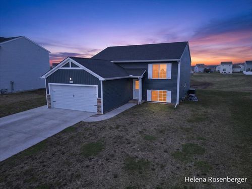 1700 Harper Grove Ln, Vicksburg, MI, 49097-7783 | Card Image