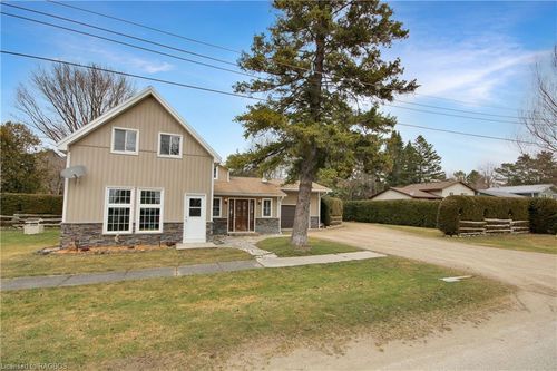 114 Spencer St, Hepworth, ON, N0H1P0 | Card Image