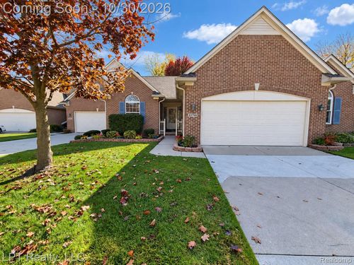 22709 Coachlight Cir, Taylor, MI, 48180-6381 | Card Image