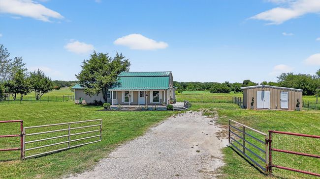 237 Mt Pleasant Rd, House other with 2 bedrooms, 2 bathrooms and null parking in Valley View TX | Image 10