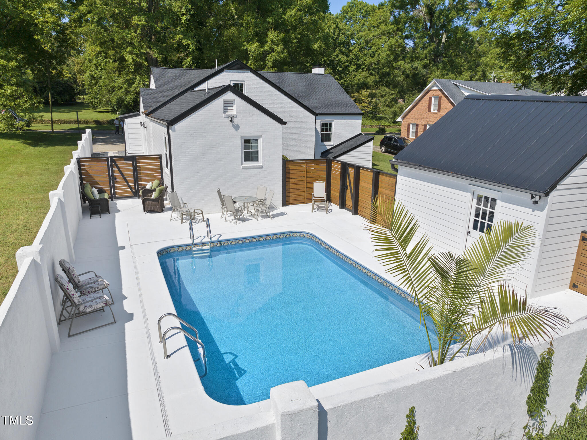 Dogwood Ave, Siler City, NC 27344
