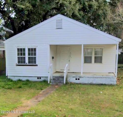 272 Benachi Ave, Biloxi, MS, 39530-2900 | Card Image