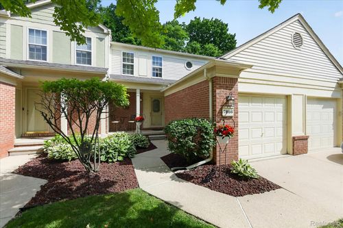 7866 Rivergate Dr, Westland, MI, 48185-6966 | Card Image