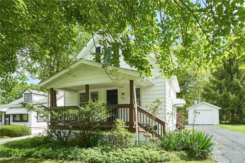 296 W Glendale St, Bedford, OH, 44146-3277 | Card Image