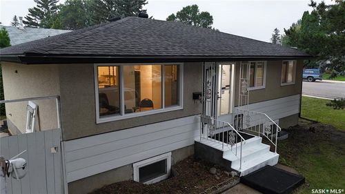 41 Cartier Cres, Saskatoon, SK, S7L4L8 | Card Image