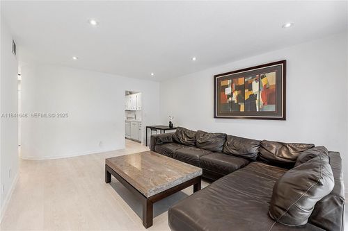 apt-728-2180 Ne 67th St, Fort Lauderdale, FL, 33308-1141 | Card Image