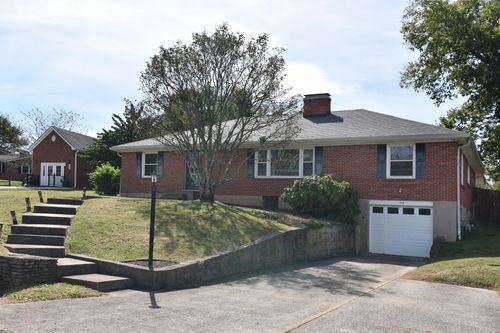 140 Sioux Trl, Frankfort, KY, 40601-2556 | Card Image