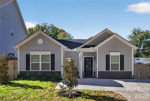 3541 Avalon Ave, Charlotte, NC, 28208-3008 | Card Image