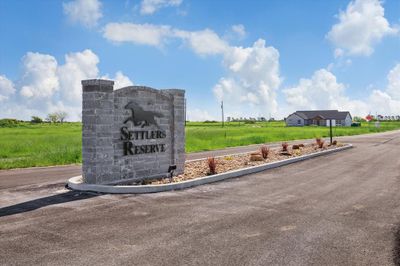 Stone monument subdivision entry sign | Image 2