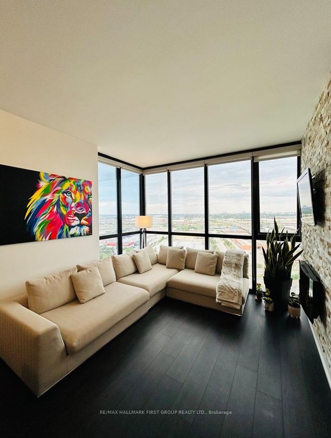 1909 - 2908 Highway 7, Condo with 1 bedrooms, 1 bathrooms and null parking in Vaughan ON | Image 4