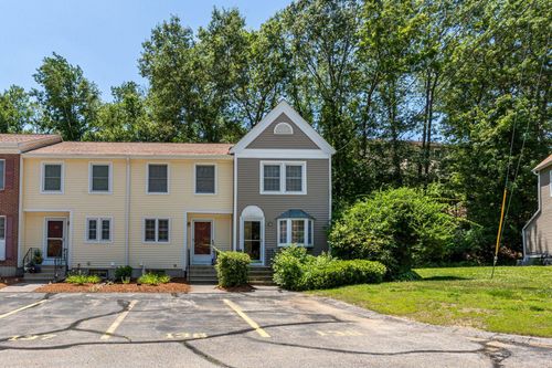 138 Fox Hollow Way, Manchester, NH, 03104-6405 | Card Image