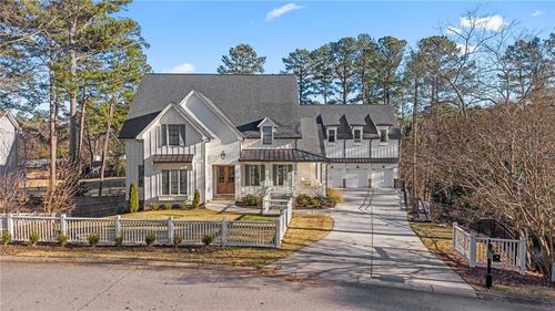 4250 Summit Dr, Marietta, GA, 30068-4154 | Card Image