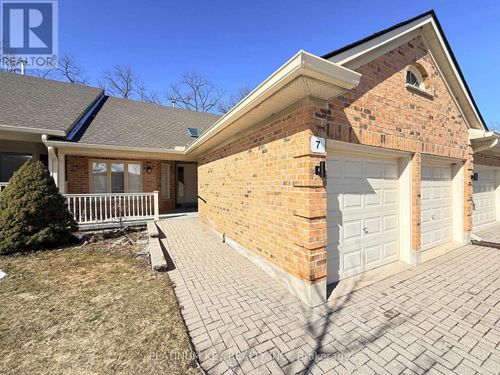 7-1331 Commissioners Rd W, London, ON, N6K1E2 | Card Image