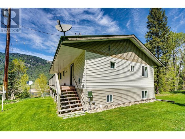 3315 Fiva Creek Rd S, House other with 2 bedrooms, 2 bathrooms and null parking in Westbridge BC | Image 23