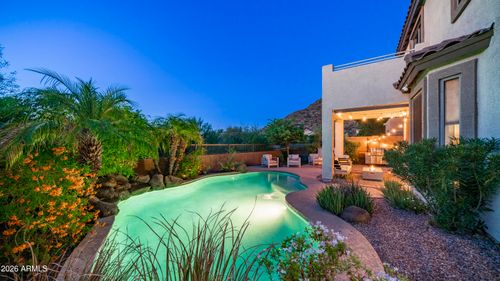 7026 E Regina St, Mesa, AZ, 85207-1199 | Card Image