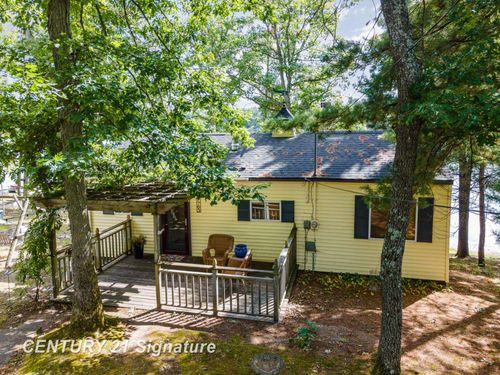 7765 Nicole Dr, South Branch, MI, 48761-9608 | Card Image