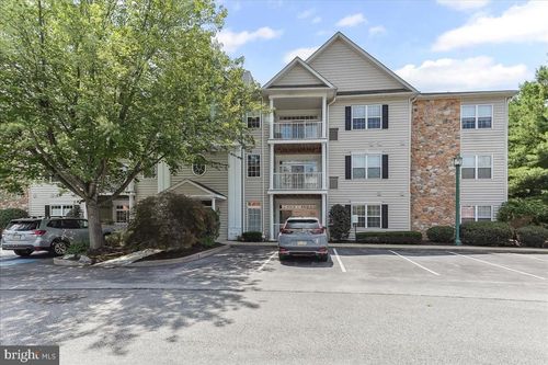 209 Victoria Gardens Dr, KENNETT SQUARE, PA, 19348-4124 | Card Image