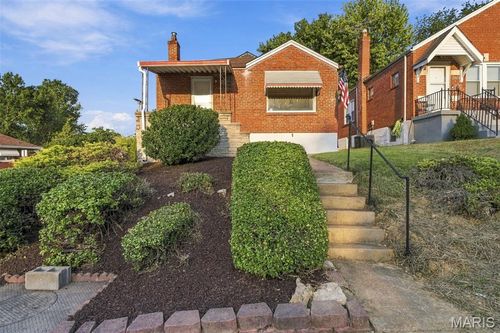 6625 Barr St, Saint Louis, MO, 63121-3222 | Card Image