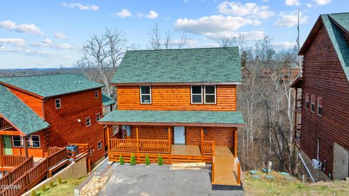 684 Stockton Dr, Sevierville, TN, 37876-2544 | Card Image