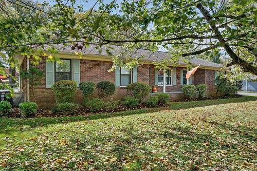 808 Fairway Dr, Fayetteville, TN, 37334-2200 | Card Image