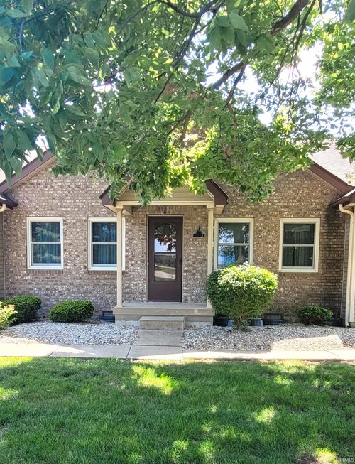 4 Blackberry Ln, Delphi, IN, 46923-1930 | Card Image