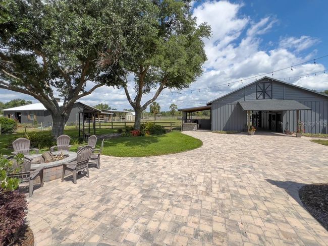 812 Jameson Rd, House other with 3 bedrooms, 2 bathrooms and null parking in Lithia FL | Image 45