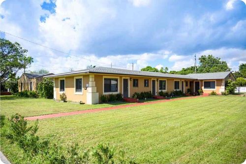 1-2023 Funston St, Hollywood, FL, 33020-6925 | Card Image