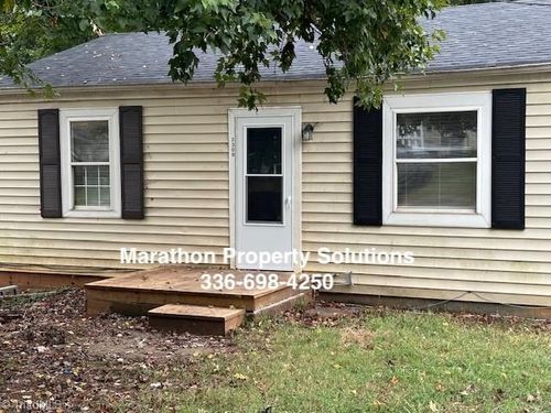 3309 Kirby St, Winston Salem, NC, 27107-5329 | Card Image