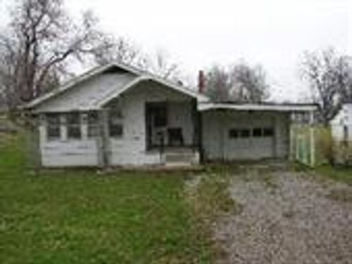 930 E Stone Street, Independence, MO, 64050 | Card Image