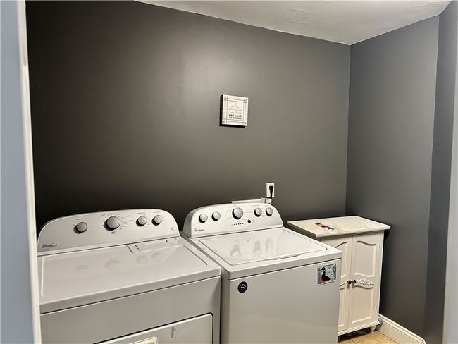 19 Hickory St, House other with 3 bedrooms, 3 bathrooms and null parking in Silver Creek NY | Image 18