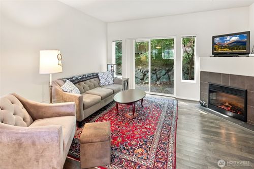 k3-15720 Manor Way, Lynnwood, WA, 98087 | Card Image