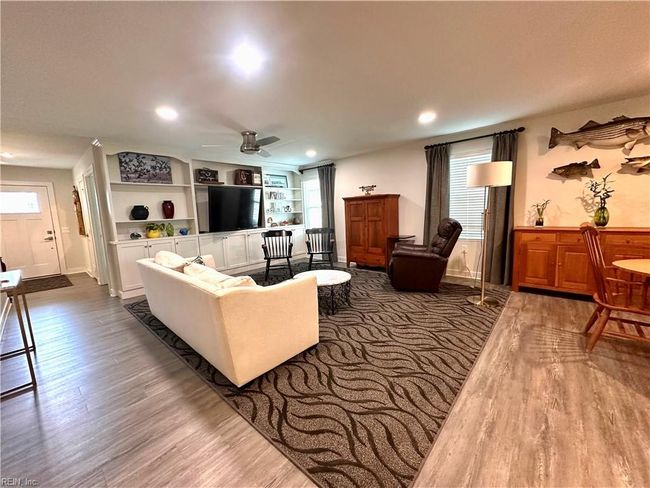 6957 Healy Ave, House other with 4 bedrooms, 3 bathrooms and null parking in Gloucester VA | Image 7