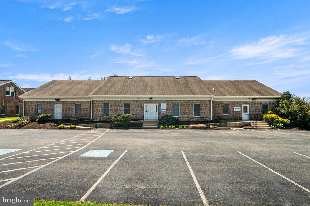 Commercial Lease in KENNETT SQUARE 4