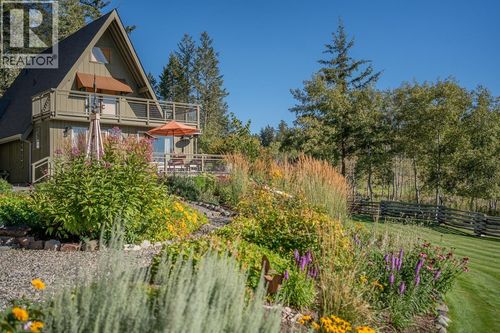 5058 Block Dr, 108 Mile Ranch, BC, V0K2E1 | Card Image