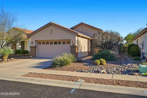 7989 W Morning Light Way, Tucson, AZ, 85743-5476 | Card Image