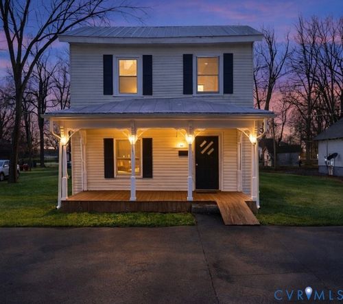 311 W 4th St, Blackstone, VA, 23824-2013 | Card Image