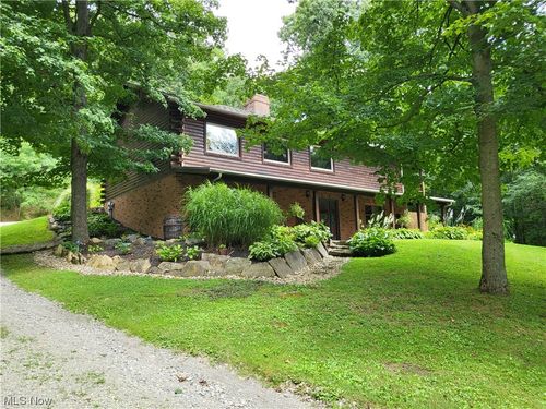 8745 Glenwood Rd, Cumberland, OH, 43732-9719 | Card Image