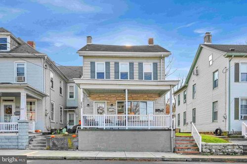 235 Lincoln Ave, EPHRATA, PA, 17522-2217 | Card Image