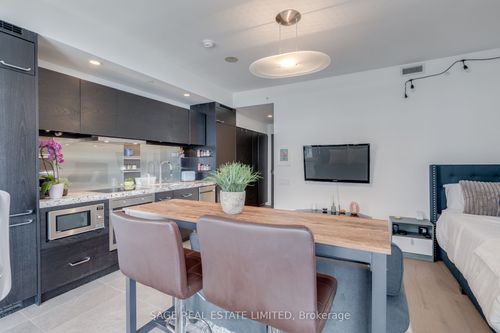4503-45 Charles St E, Toronto, ON, M4Y0B8 | Card Image