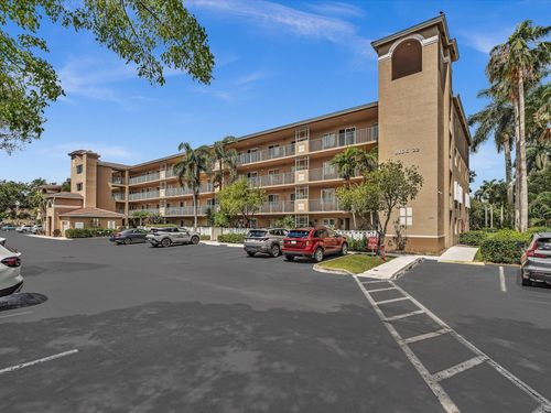 402-12511 Imperial Isle Dr, Boynton Beach, FL, 33437-7224 | Card Image
