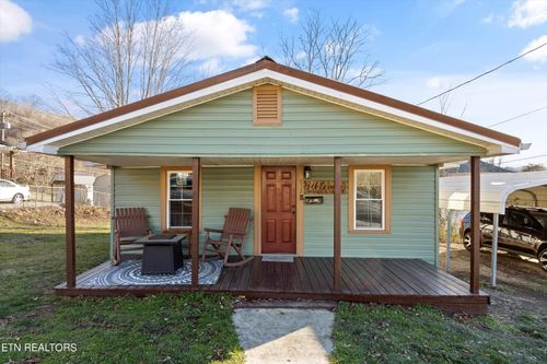 632 Ivey St, Jellico, TN, 37762-2263 | Card Image
