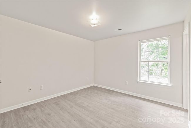 425 Austin Dr, House other with 3 bedrooms, 2 bathrooms and null parking in Charlotte NC | Image 15