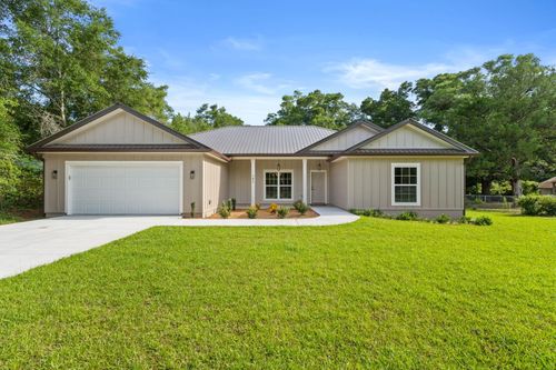 781 Bay Ave, DeFuniak Springs, FL, 32435-2842 | Card Image
