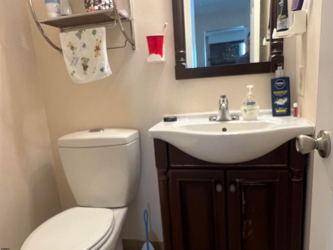 303 Gravel Bend Rd, House other with 4 bedrooms, 3 bathrooms and null parking in Egg Harbor Twp NJ | Image 8