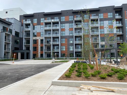 228-95 Dundas St W, Oakville, ON, L6M5N4 | Card Image